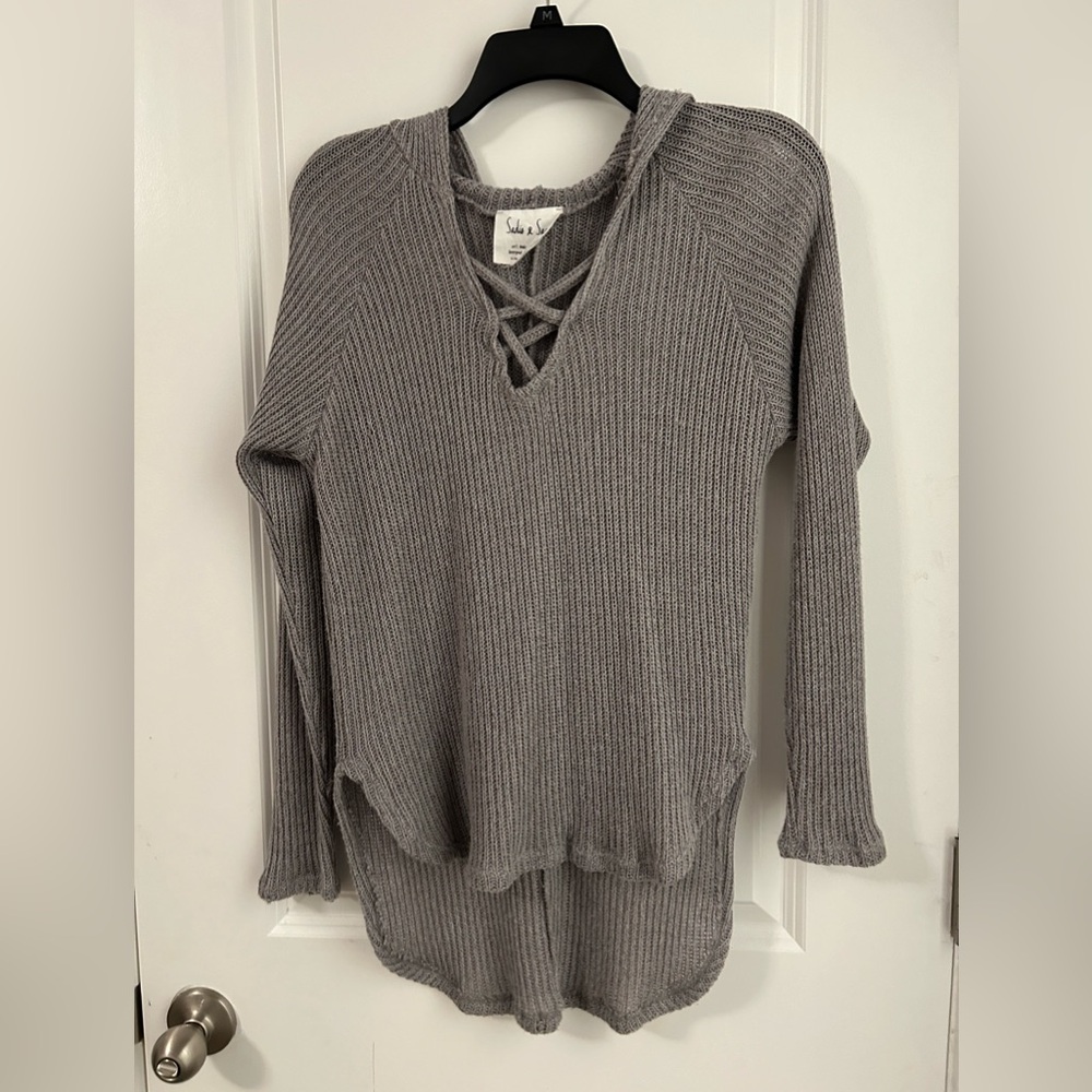 PERFECT soft spring sweater